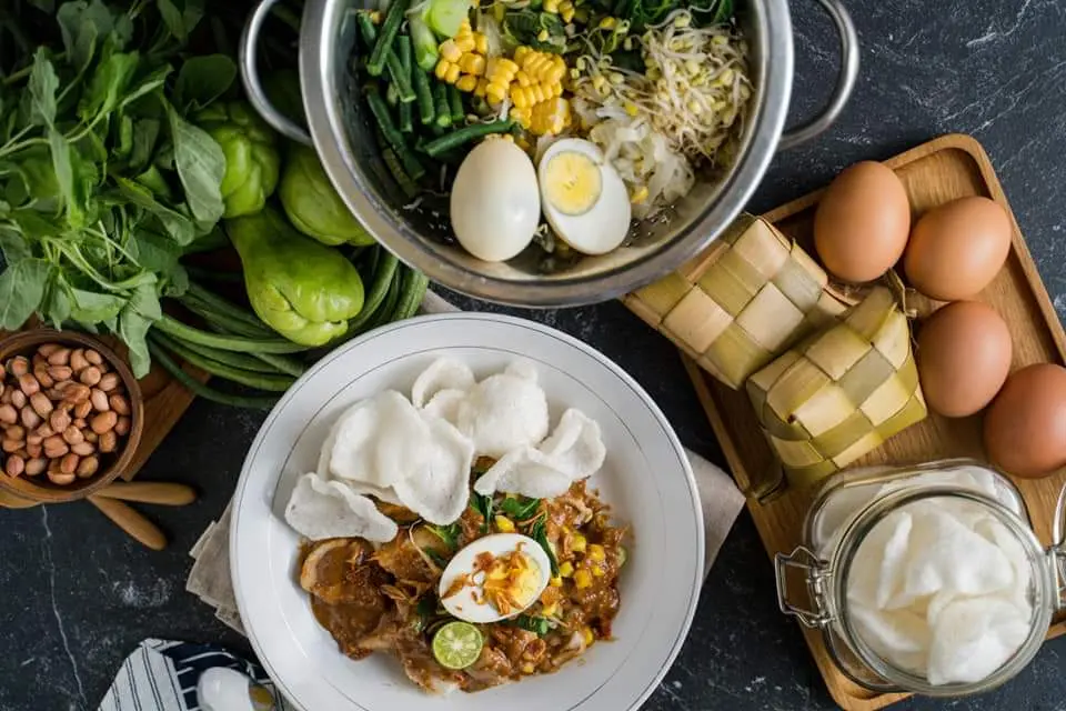 gado-gado qisthy kuliner favorit kota serang
